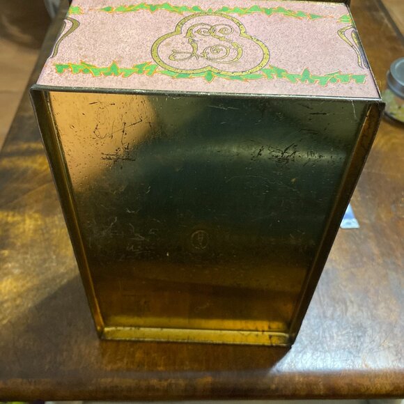 Vintage Chocolate Box from Paris/New York - Picture 8 of 14